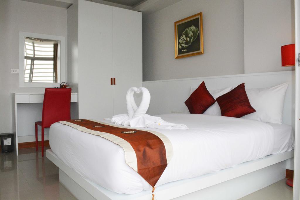 Angelina Guesthouse Patong Zimmer foto