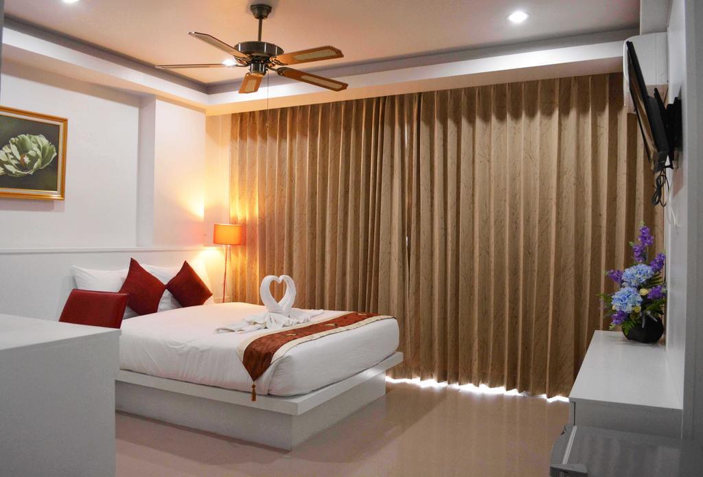 Angelina Guesthouse Patong Zimmer foto